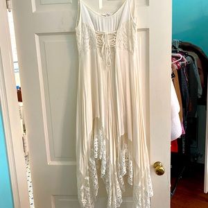 White lace dress